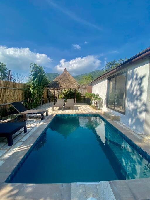 Bamboo Villa Koh Tao Exterior photo